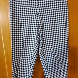 Checked Stretch Capri
